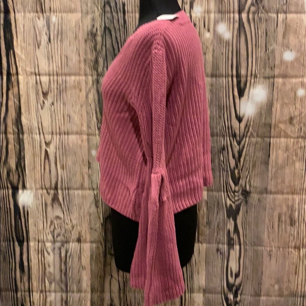 💗NWT FREE PEOPLE DAMSEL BELL SLEEVE SWEATER - Picture 11 of 15